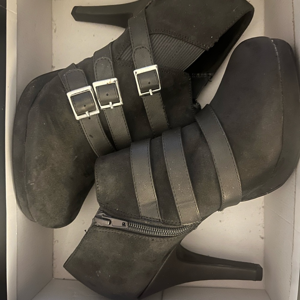 🆕 Fergie Grey High Heel Bootie